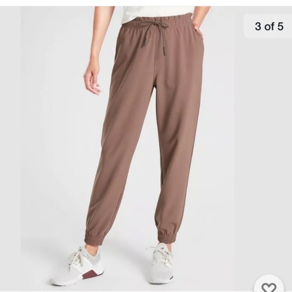 Athleta Metropolis Jogger, Size 8